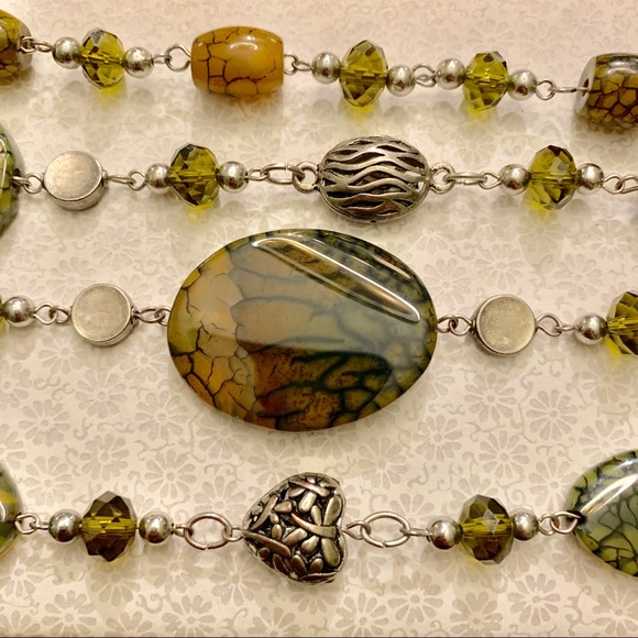 Long, Green Necklace - Picture 1 of 6